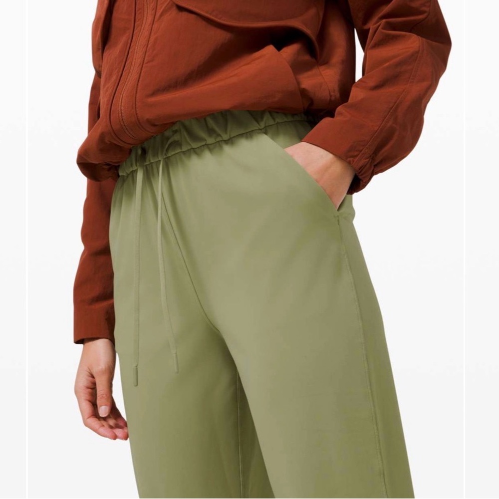 Lululemon women Keep Moving Pants 7/8 High Rise size 8 - Picture 2 of 7